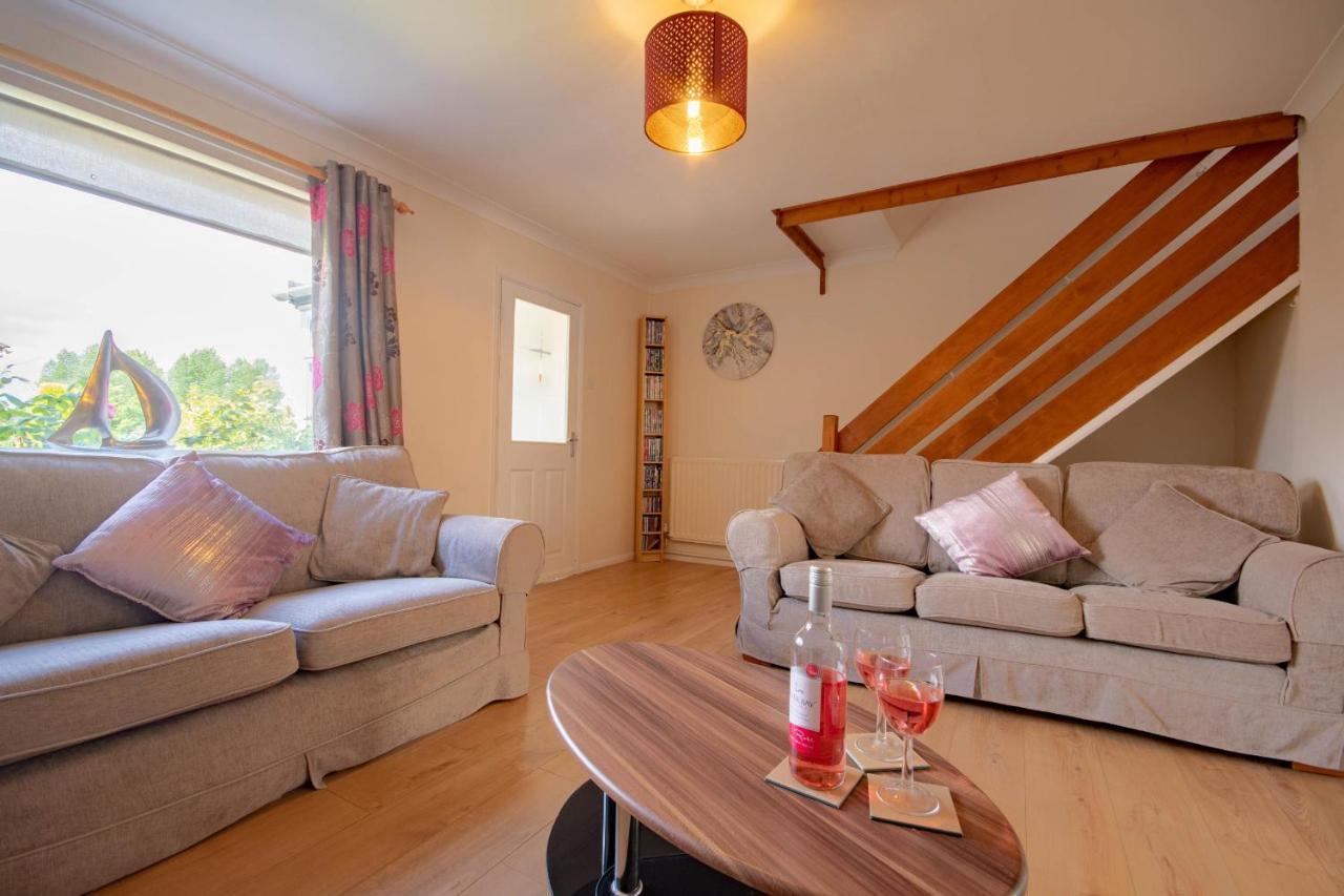 3-Bedroom House With Garden, Conservatory, In Centre Of Worcester Buitenkant foto