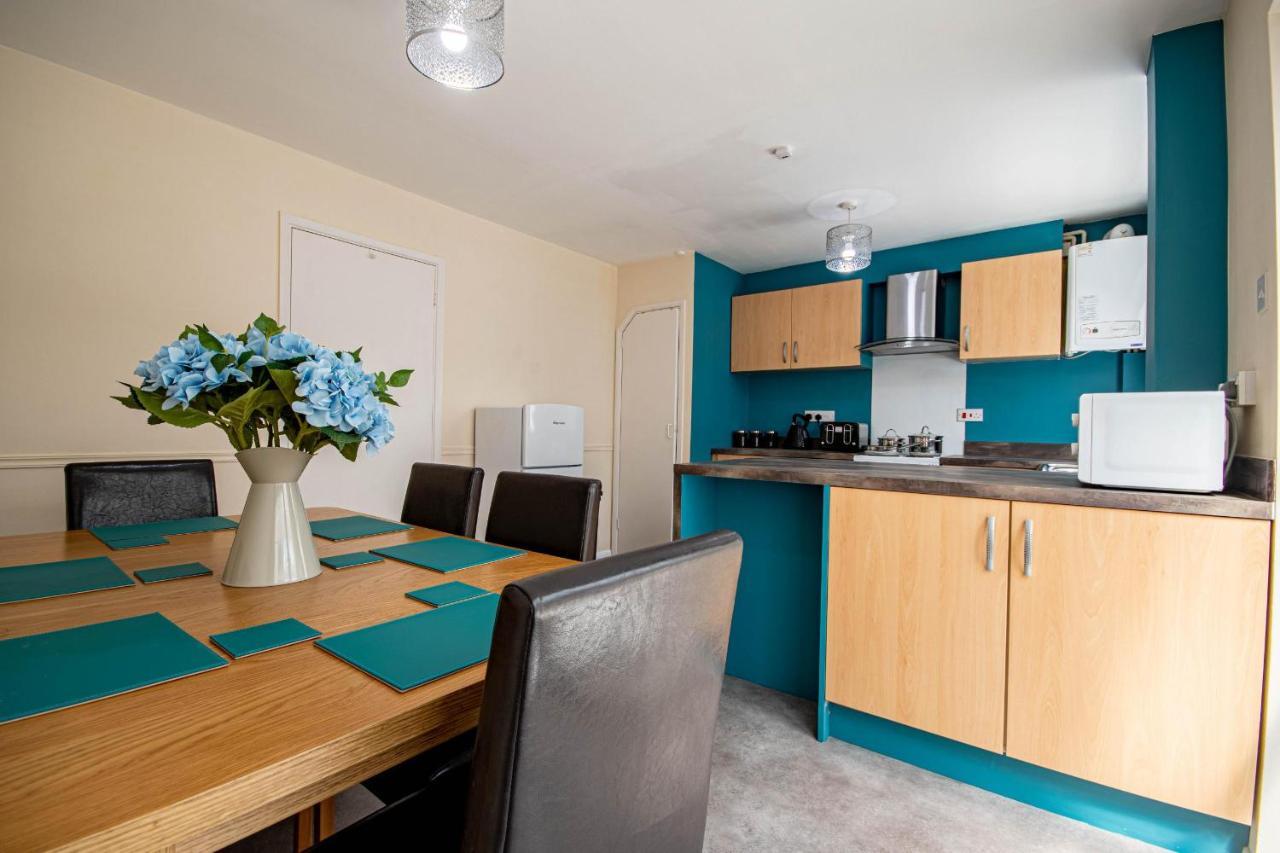 3-Bedroom House With Garden, Conservatory, In Centre Of Worcester Buitenkant foto